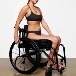 ADAPTIVE FITS EVERYBODY BRIEF | ONYX