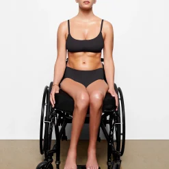 ADAPTIVE FITS EVERYBODY BOY SHORT | ONYX