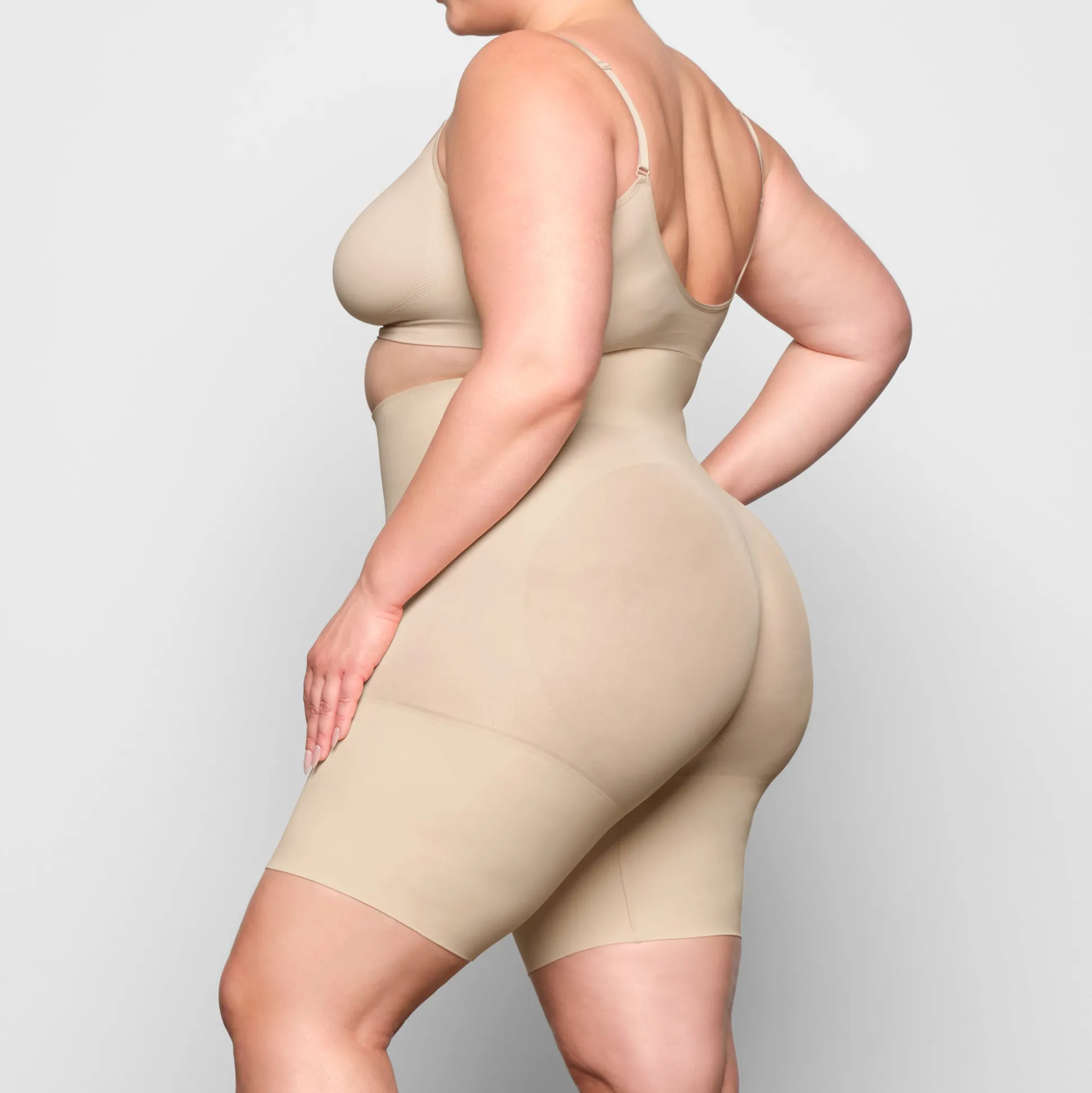 BUTT ENHANCING SHORT | SAND
