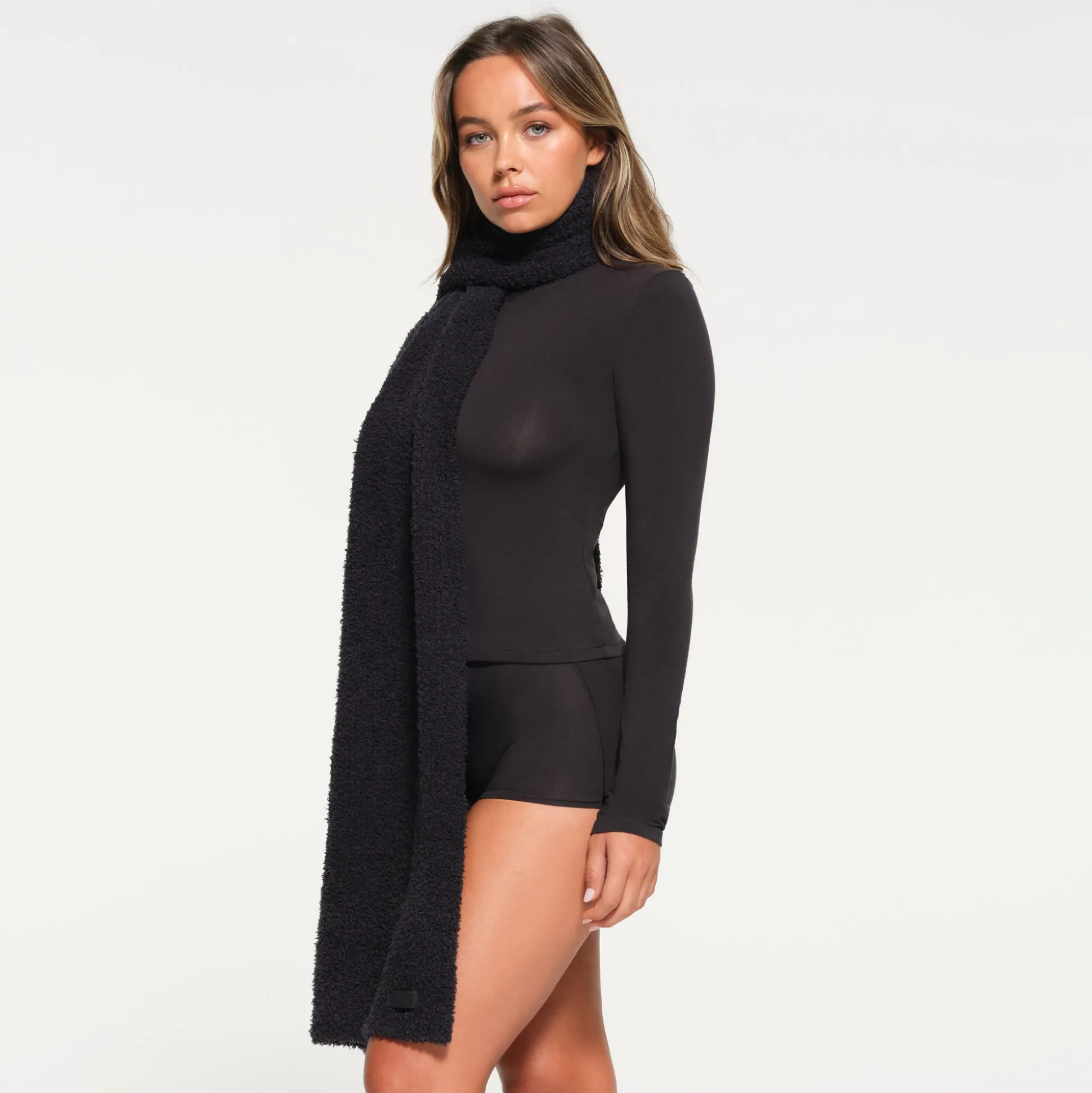 COZY KNIT SCARF | ONYX