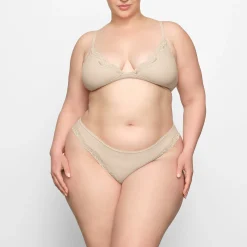 FITS EVERYBODY CORDED LACE TANGA | SAND