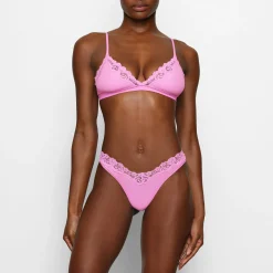 FITS EVERYBODY CORDED LACE DIPPED THONG | PETAL
