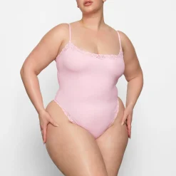 FITS EVERYBODY CORDED LACE CAMI BODYSUIT | CHERRY BLOSSOM