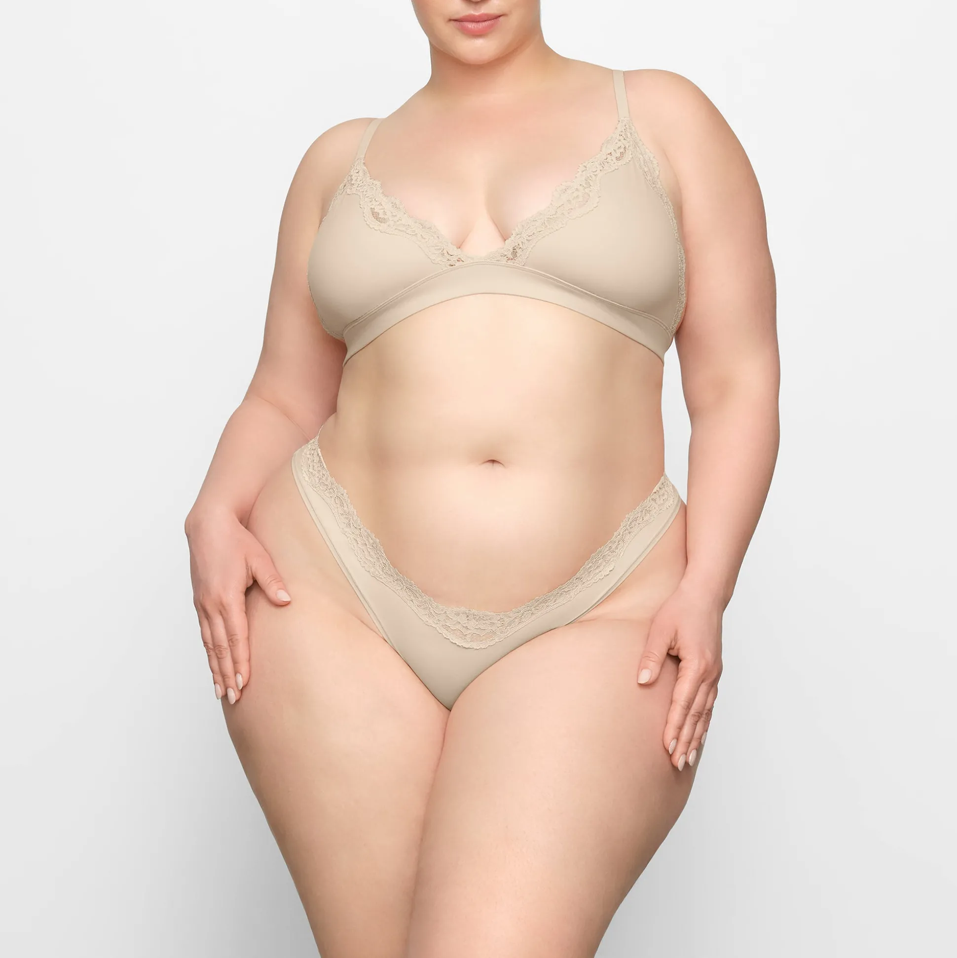 FITS EVERYBODY CORDED LACE TRIANGLE BRALETTE | SAND