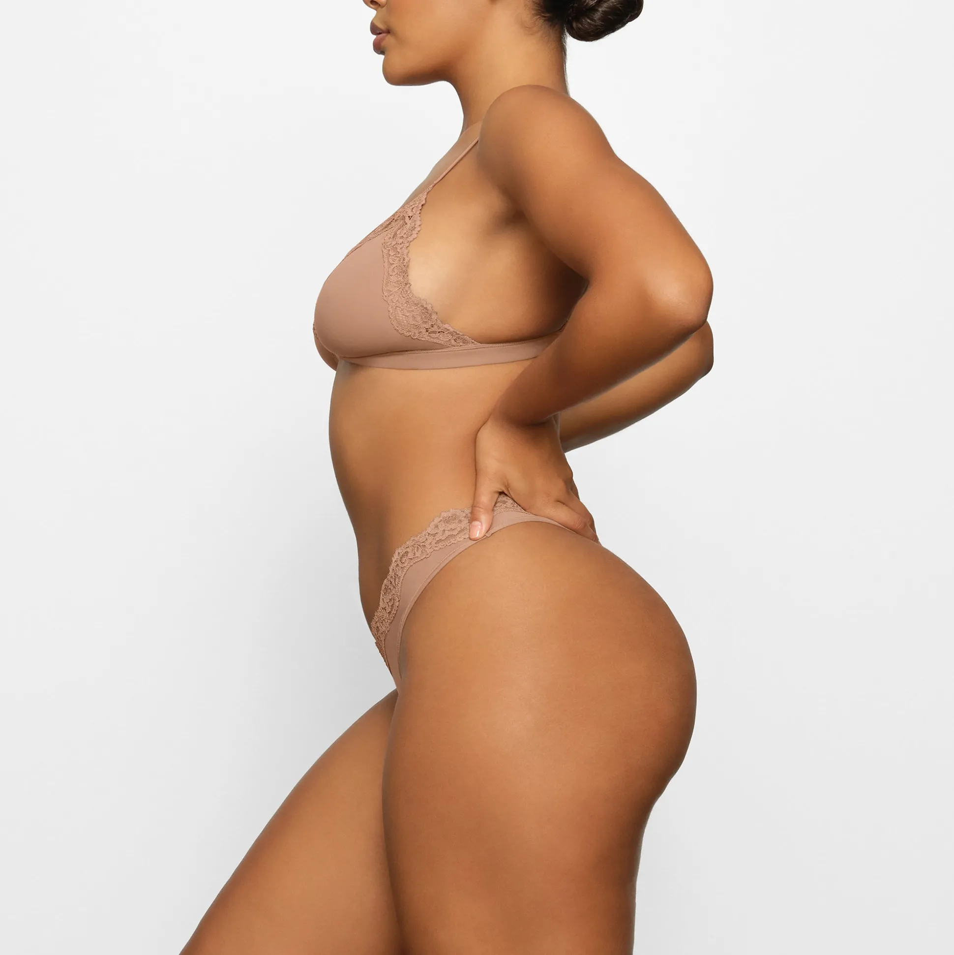 FITS EVERYBODY CORDED LACE TRIANGLE BRALETTE | SIENNA