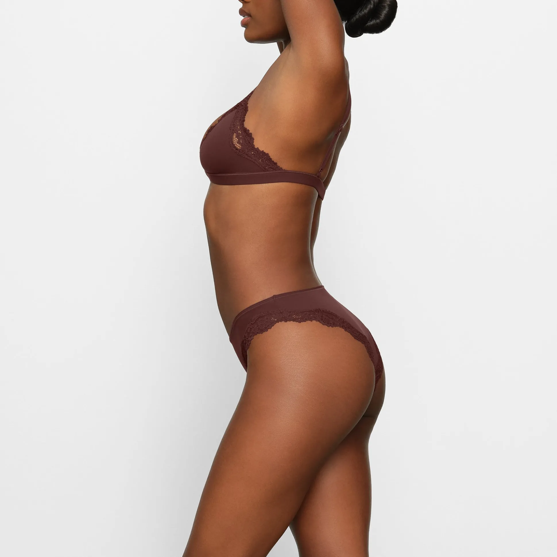 FITS EVERYBODY CORDED LACE TANGA | COCOA