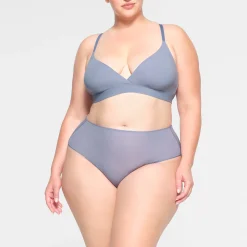 FITS EVERYBODY CROSSOVER BRALETTE | SLATE