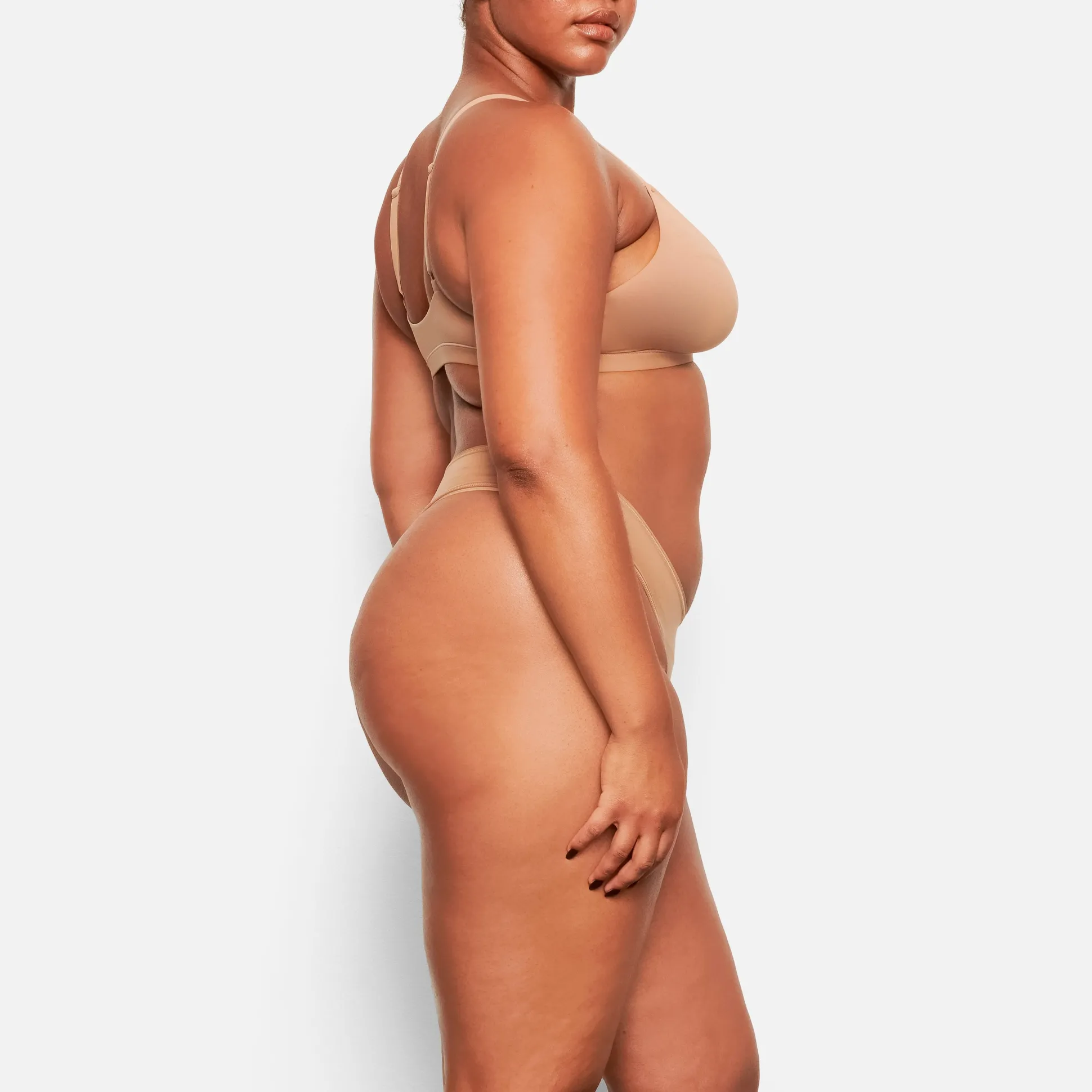 FITS EVERYBODY DIPPED FRONT THONG | SIENNA