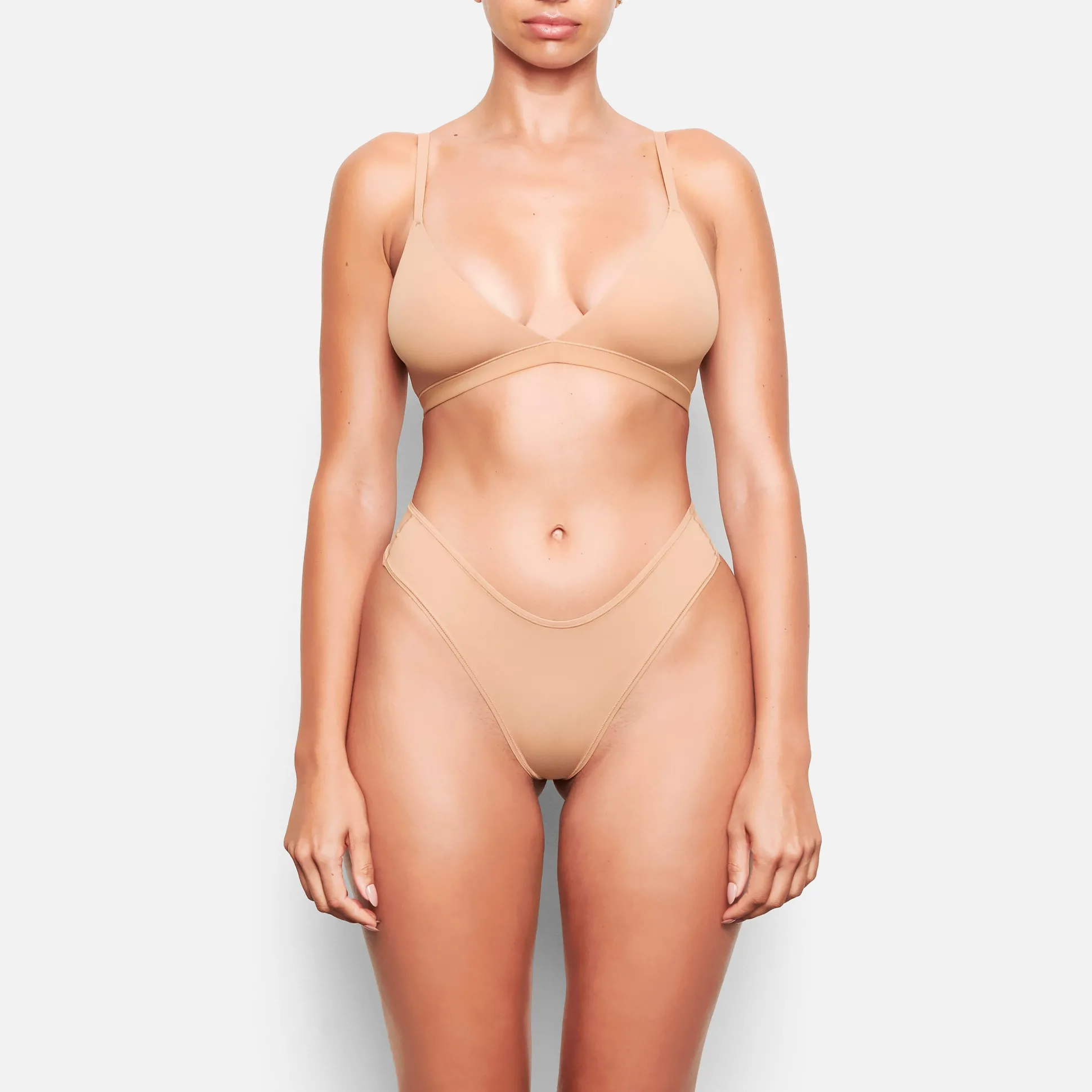 FITS EVERYBODY DIPPED FRONT THONG | OCHRE