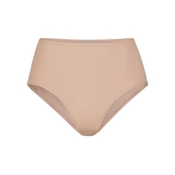 FITS EVERYBODY FULL BRIEF | CLAY