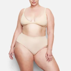 FITS EVERYBODY HIGH-WAISTED THONG | SAND