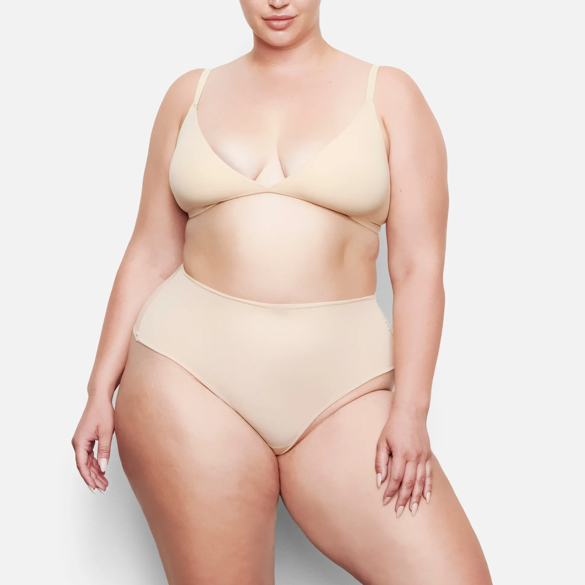 FITS EVERYBODY HIGH-WAISTED THONG | SAND