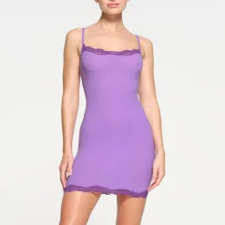 FITS EVERYBODY LACE SLIP DRESS | ULTRA VIOLET TONAL