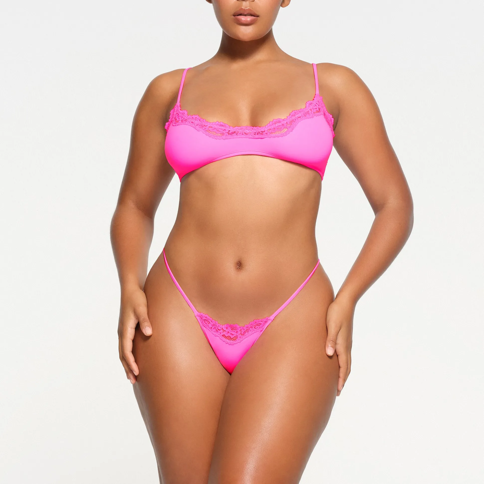 FITS EVERYBODY LACE STRING THONG | TAFFY TONAL