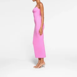 FITS EVERYBODY LONG SLIP DRESS | NEON ORCHID