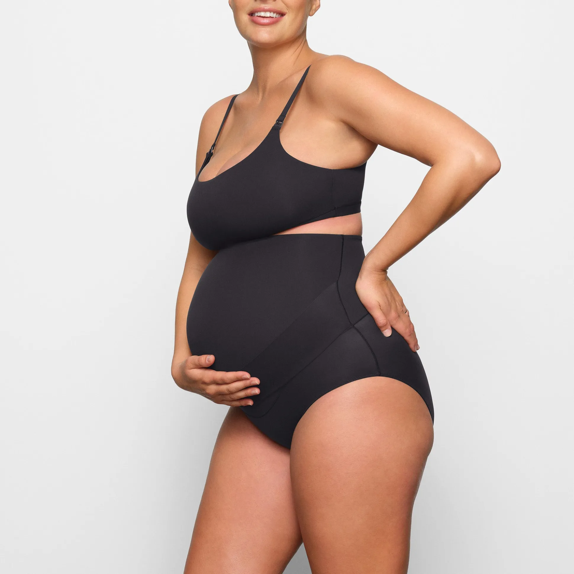 FITS EVERYBODY MATERNITY HIGH-WAISTED BRIEF | ONYX