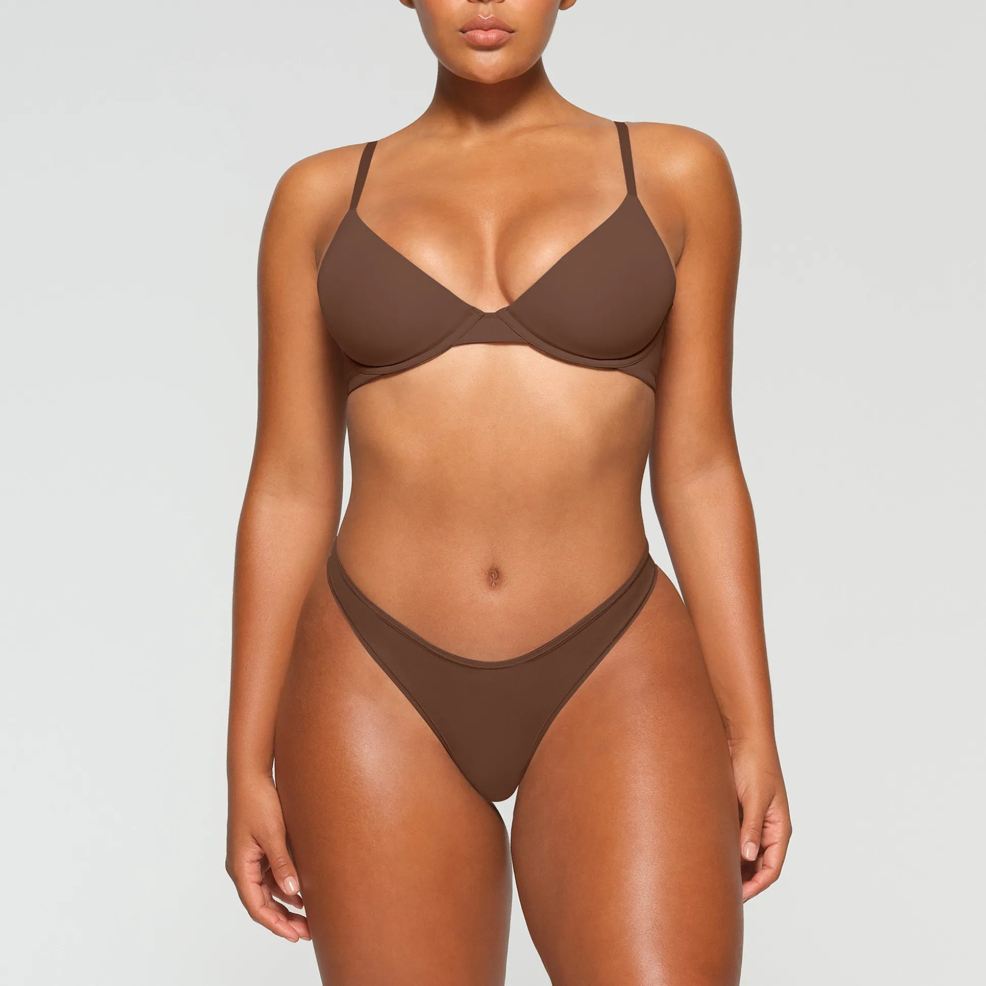 FITS EVERYBODY PLUNGE BRA | JASPER