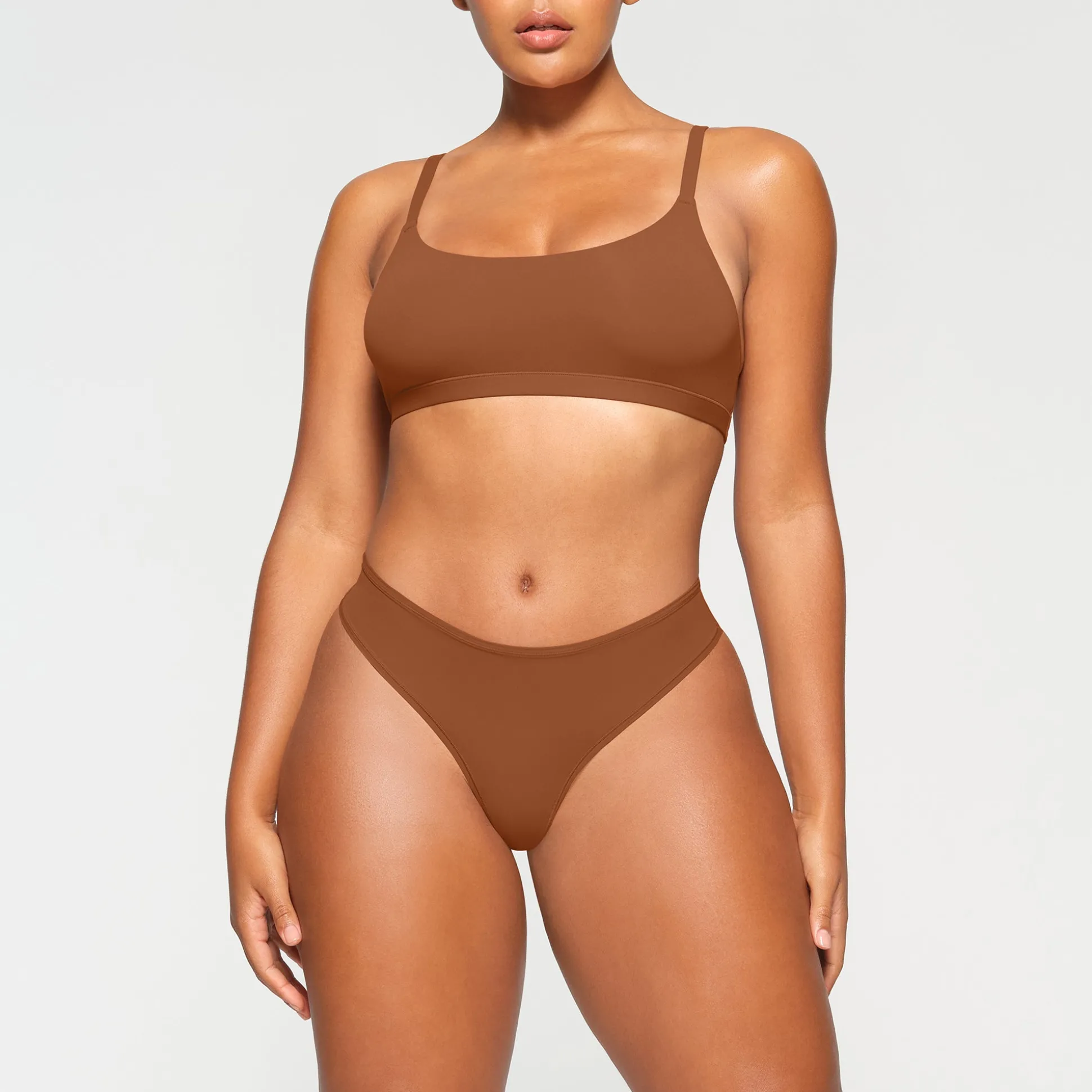 FITS EVERYBODY SCOOP BRALETTE | BRONZE