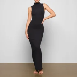 FITS EVERYBODY SLEEVELESS MOCK NECK DRESS | ONYX