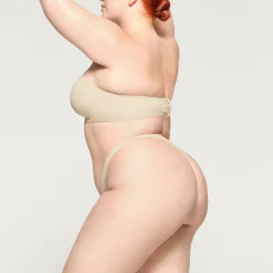FITS EVERYBODY STRAPLESS BRA | SAND