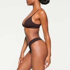 FITS EVERYBODY TRIANGLE BRALETTE | ESPRESSO