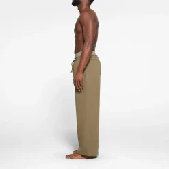 FLEECE LOUNGE MENS OVERSIZED STRAIGHT LEG PANT | ARMY