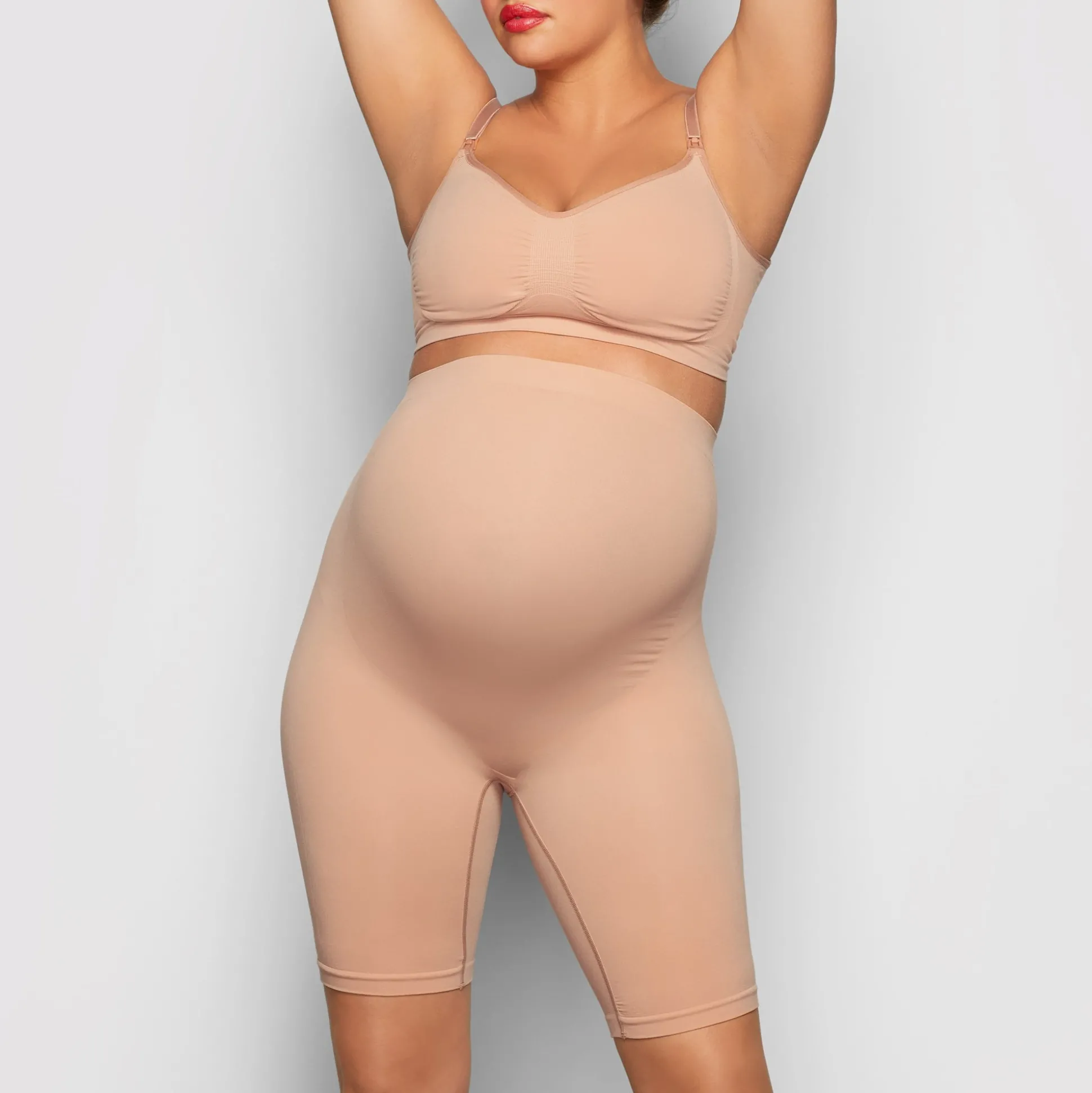 MATERNITY SCULPTING SHORT MID THIGH | SIENNA