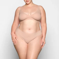 NAKED PLUNGE BRALETTE | MICA