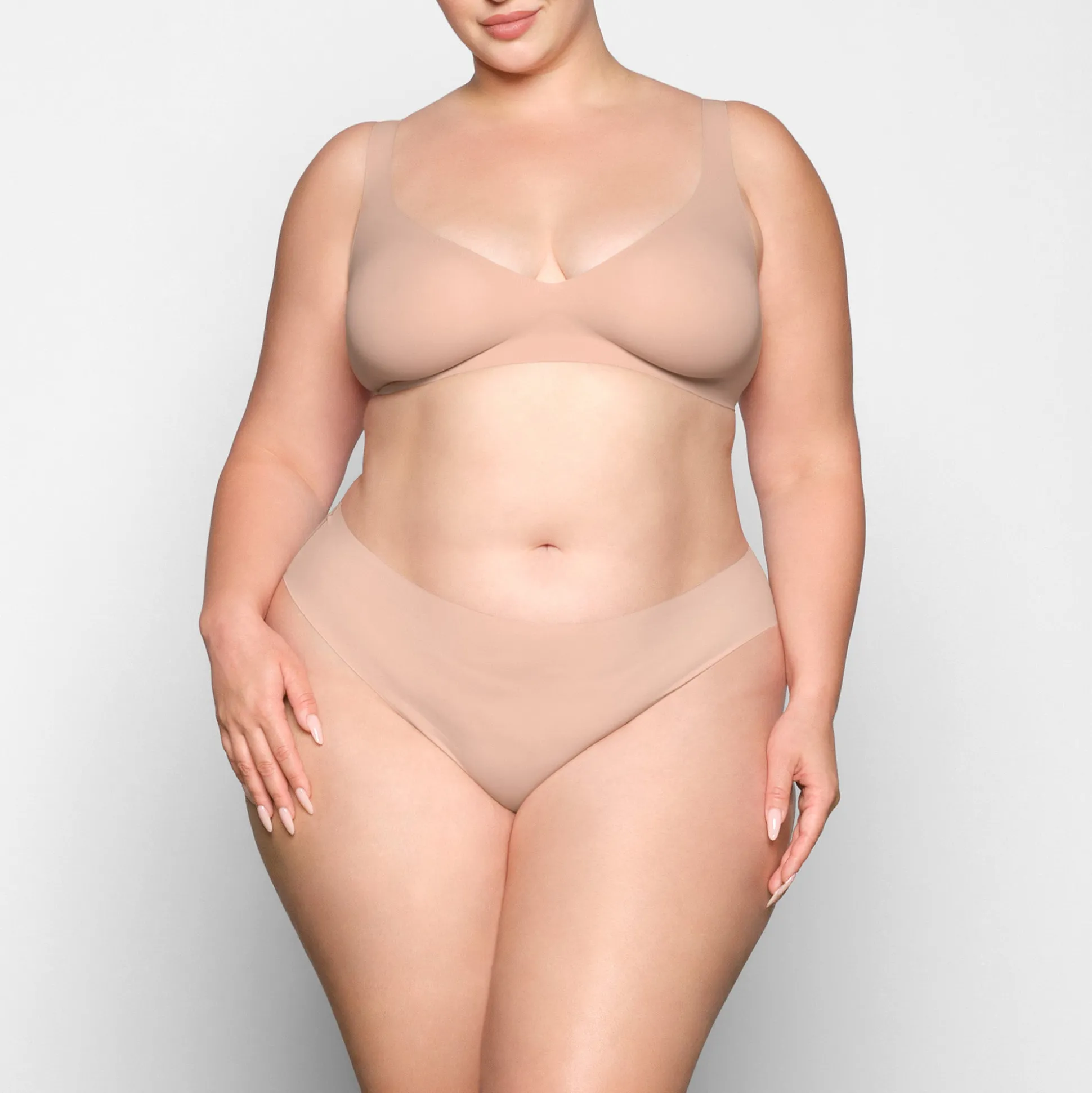 NAKED PLUNGE BRALETTE | MICA