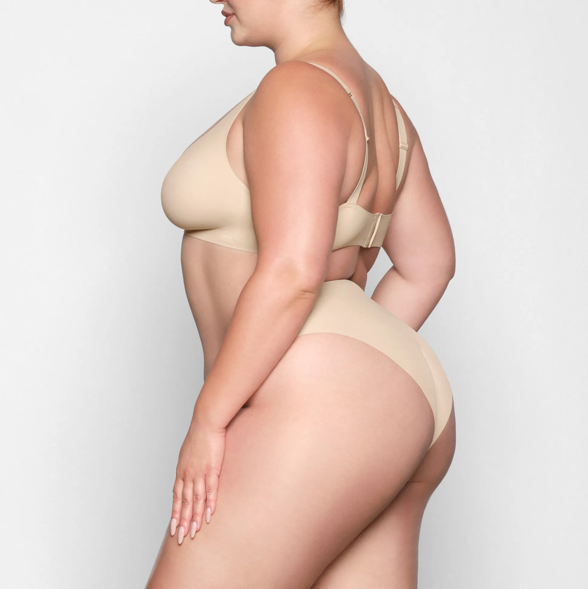 NAKED PLUNGE BRALETTE | SAND