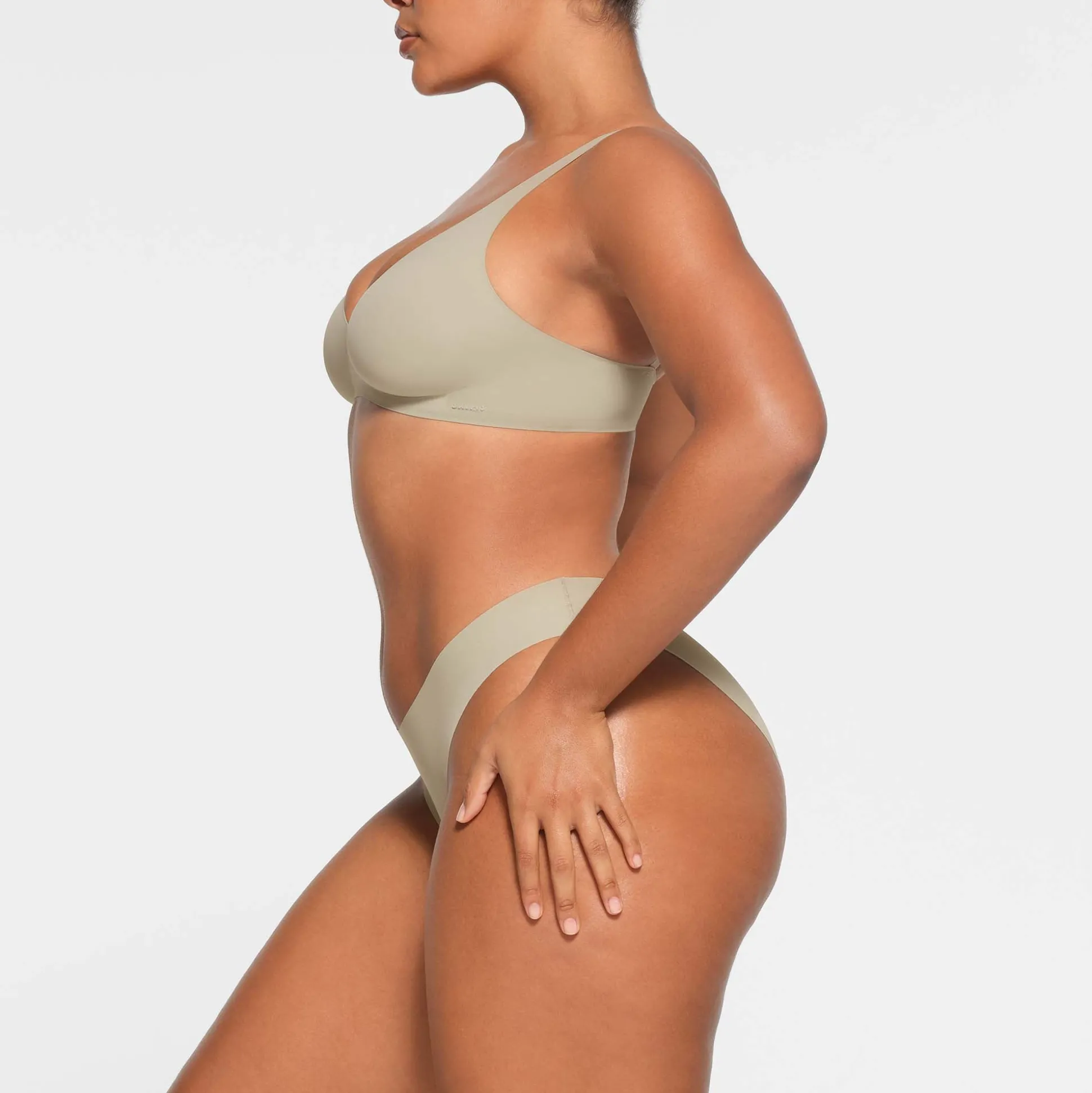 NAKED PLUNGE BRALETTE | TALC