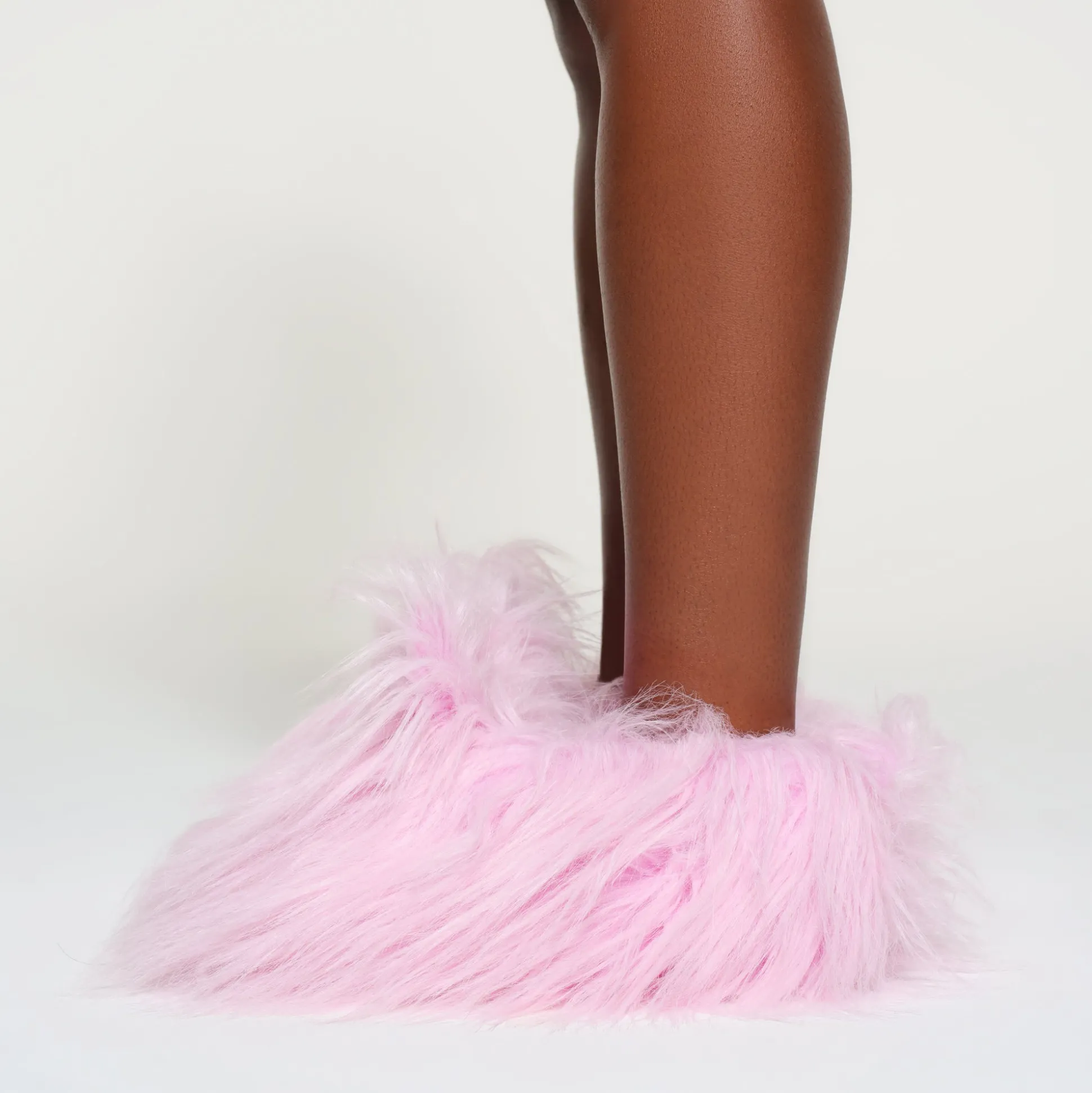 PLUSH BUNNY SLIPPER | BABY PINK