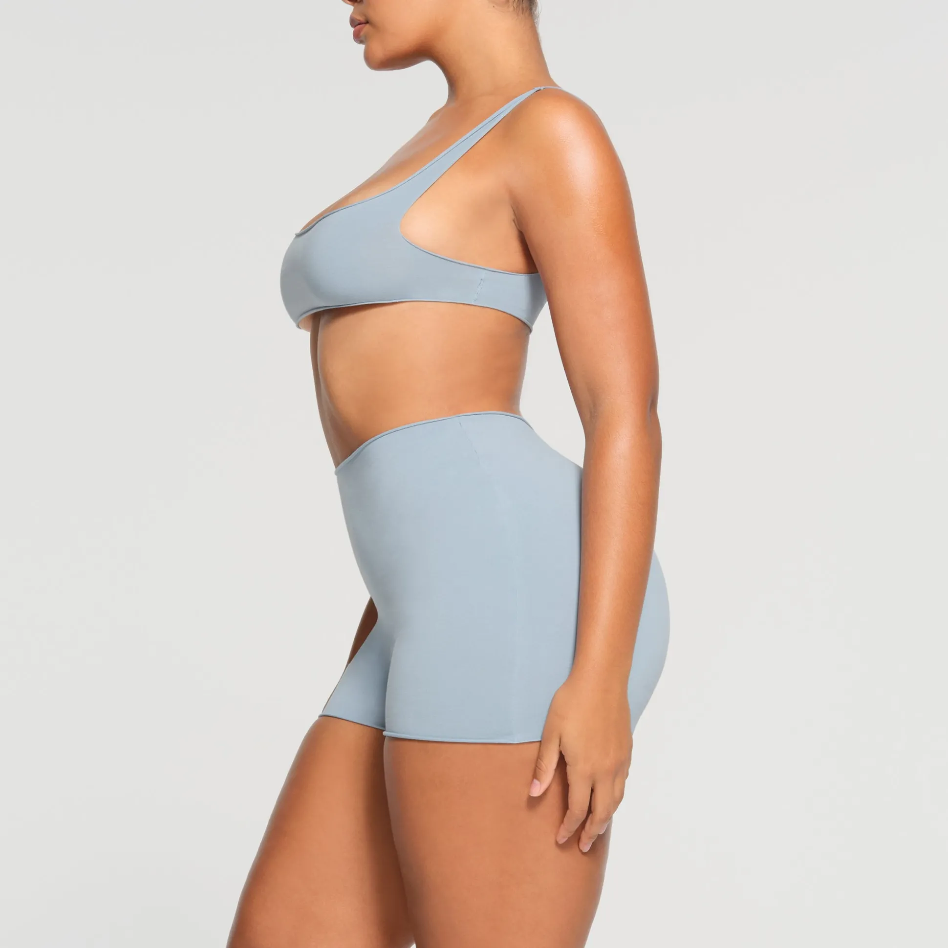 RAW EDGE SHORT | DENIM