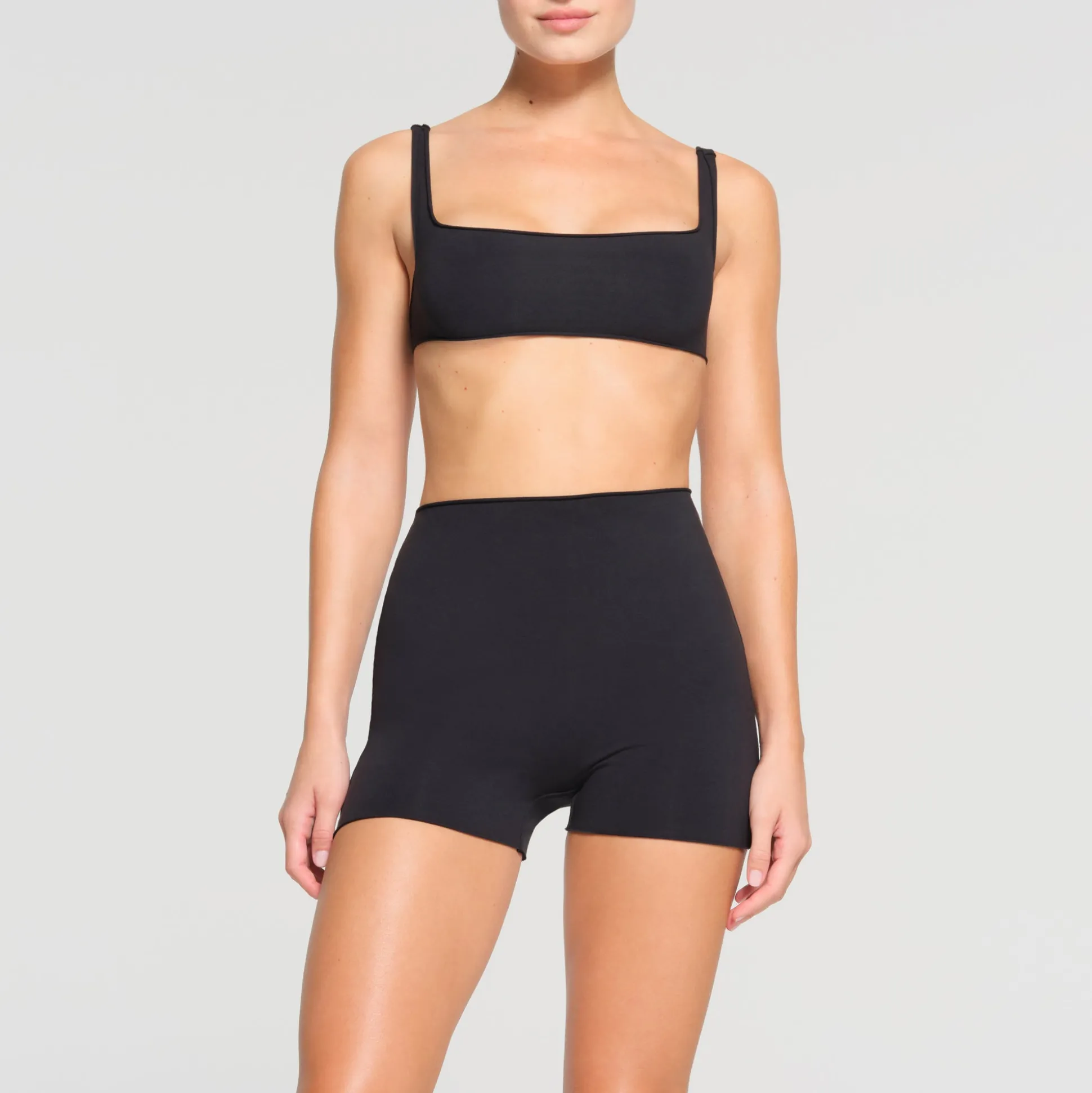 RAW EDGE SHORT | ONYX