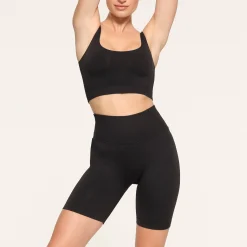 RECYCLED NYLON BIKE SHORT | ONYX