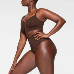 SEAMLESS SCULPT BRALETTE | ESPRESSO