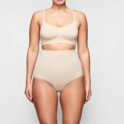 SEAMLESS SCULPT BRALETTE | CLAY