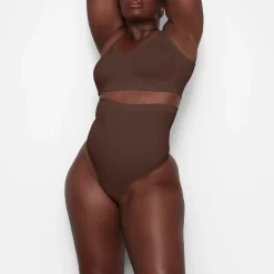 SEAMLESS SCULPT HIGH-WAISTED THONG | COCOA
