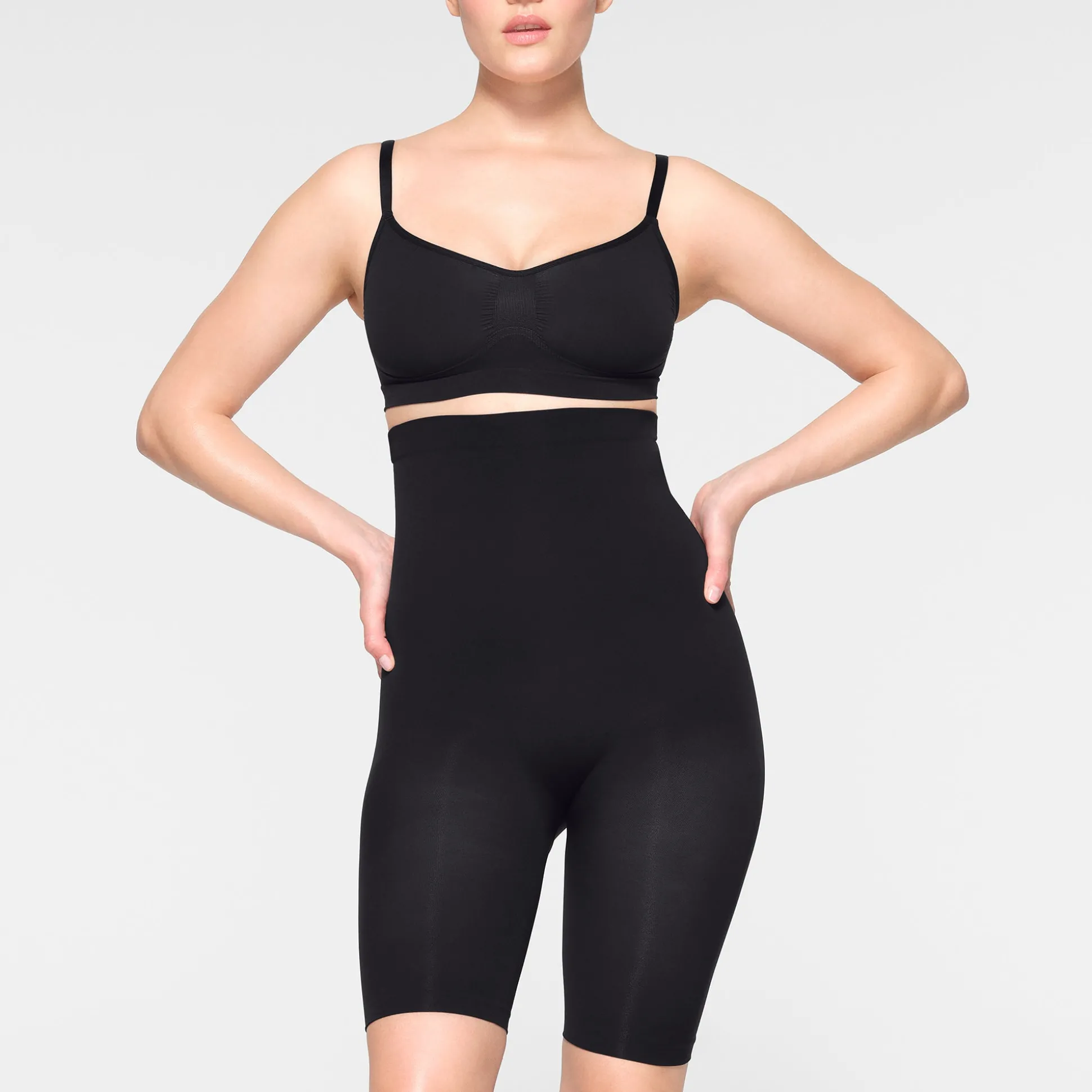 SEAMLESS SCULPT HIGH-WAISTED ABOVE THE KNEE SHORT | ONYX