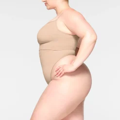 SEAMLESS SCULPT HIGH-WAISTED THONG | MICA