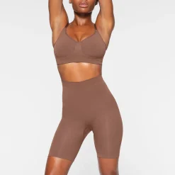 SEAMLESS SCULPT MID THIGH SHORT | JASPER