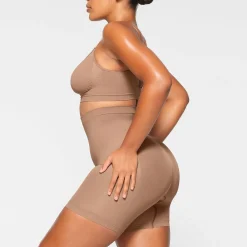 SEAMLESS SCULPT MID THIGH SHORT | SIENNA