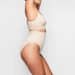 SEAMLESS SCULPT MID WAIST BRIEF | CLAY