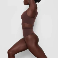 SEAMLESS SCULPT MID WAIST THONG | COCOA
