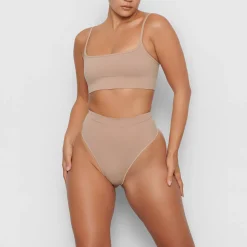 SEAMLESS SCULPT MID WAIST THONG | CLAY