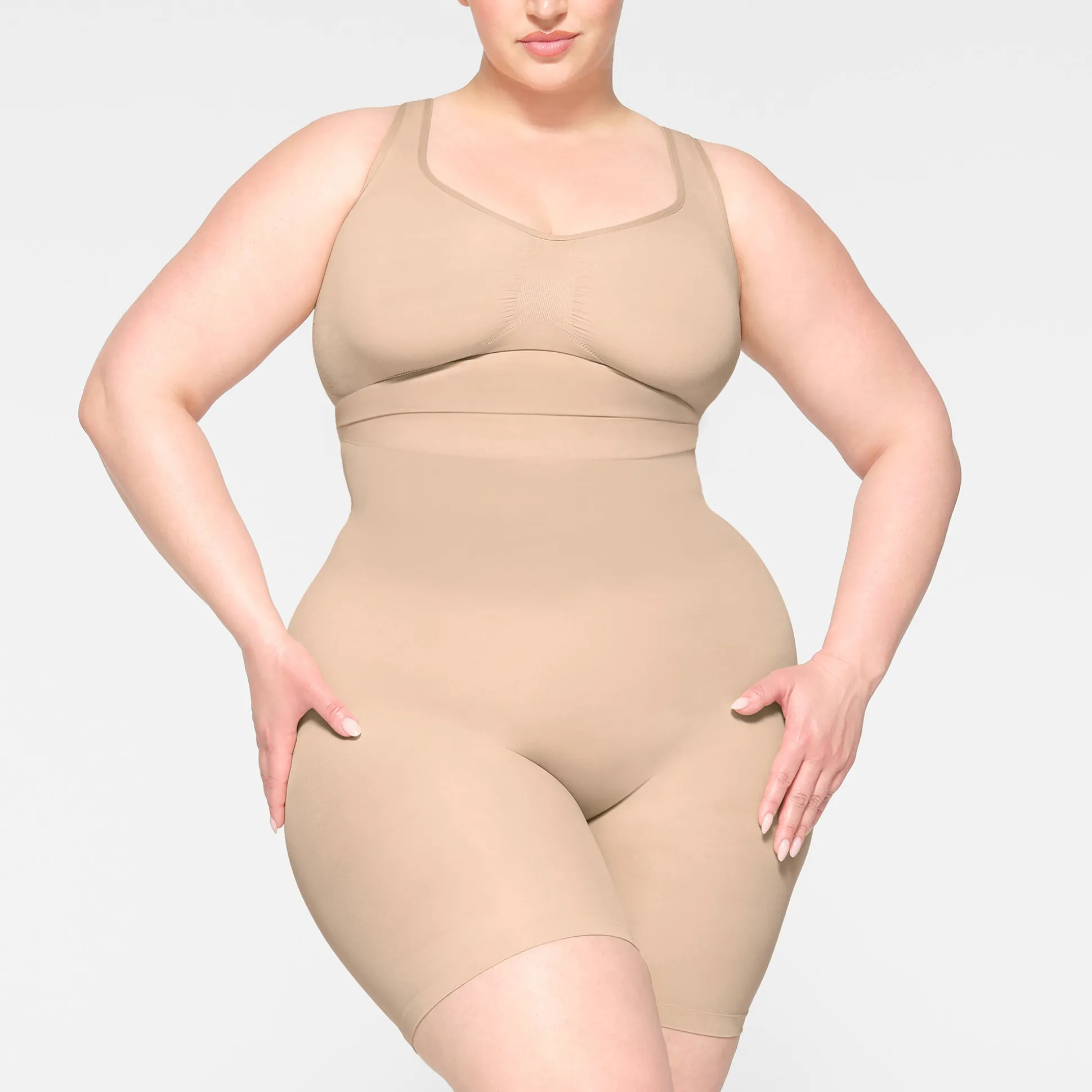 SEAMLESS SCULPT SCOOP PLUNGE BRALETTE | MICA