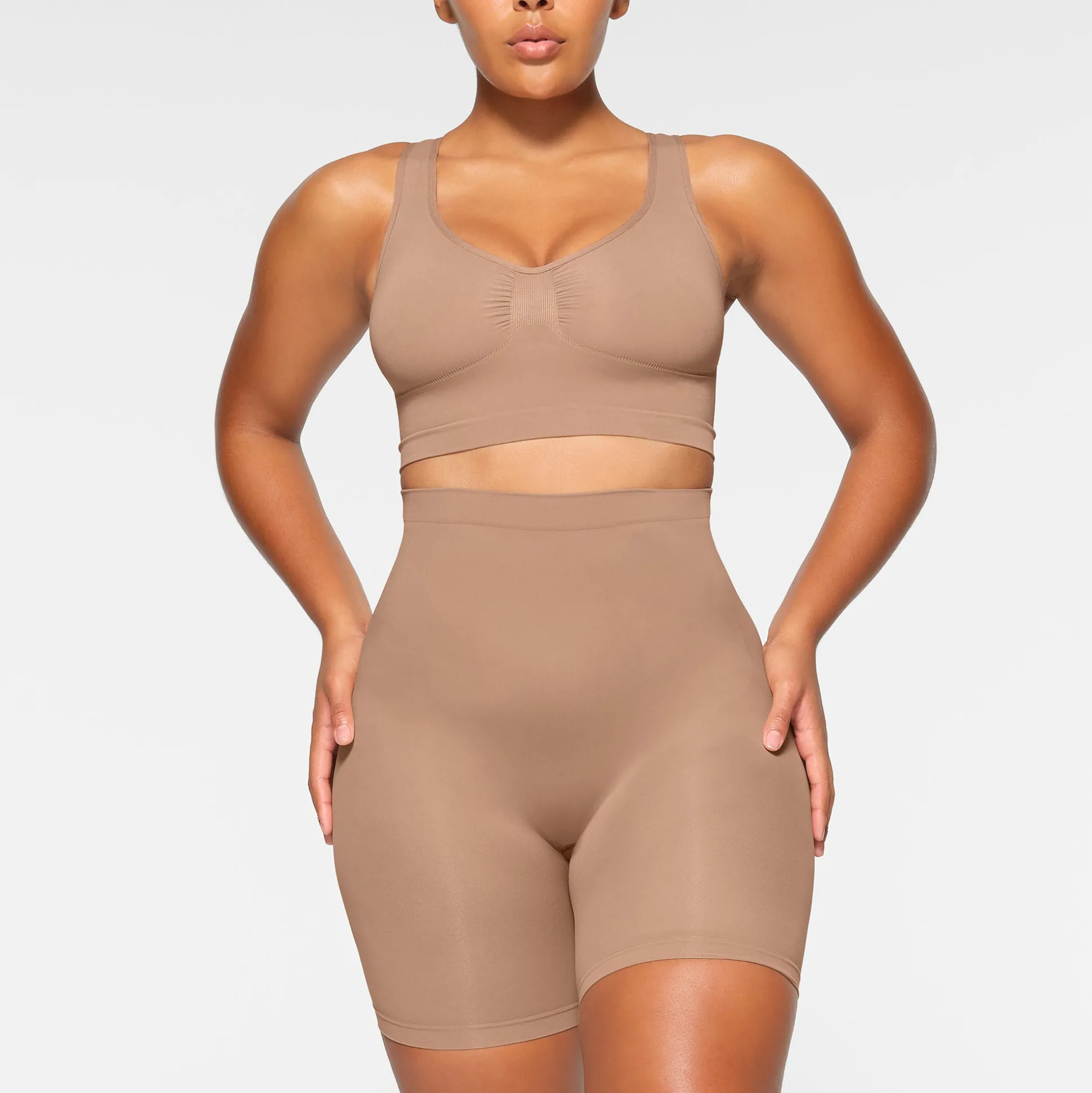 SEAMLESS SCULPT SCOOP PLUNGE BRALETTE | SIENNA