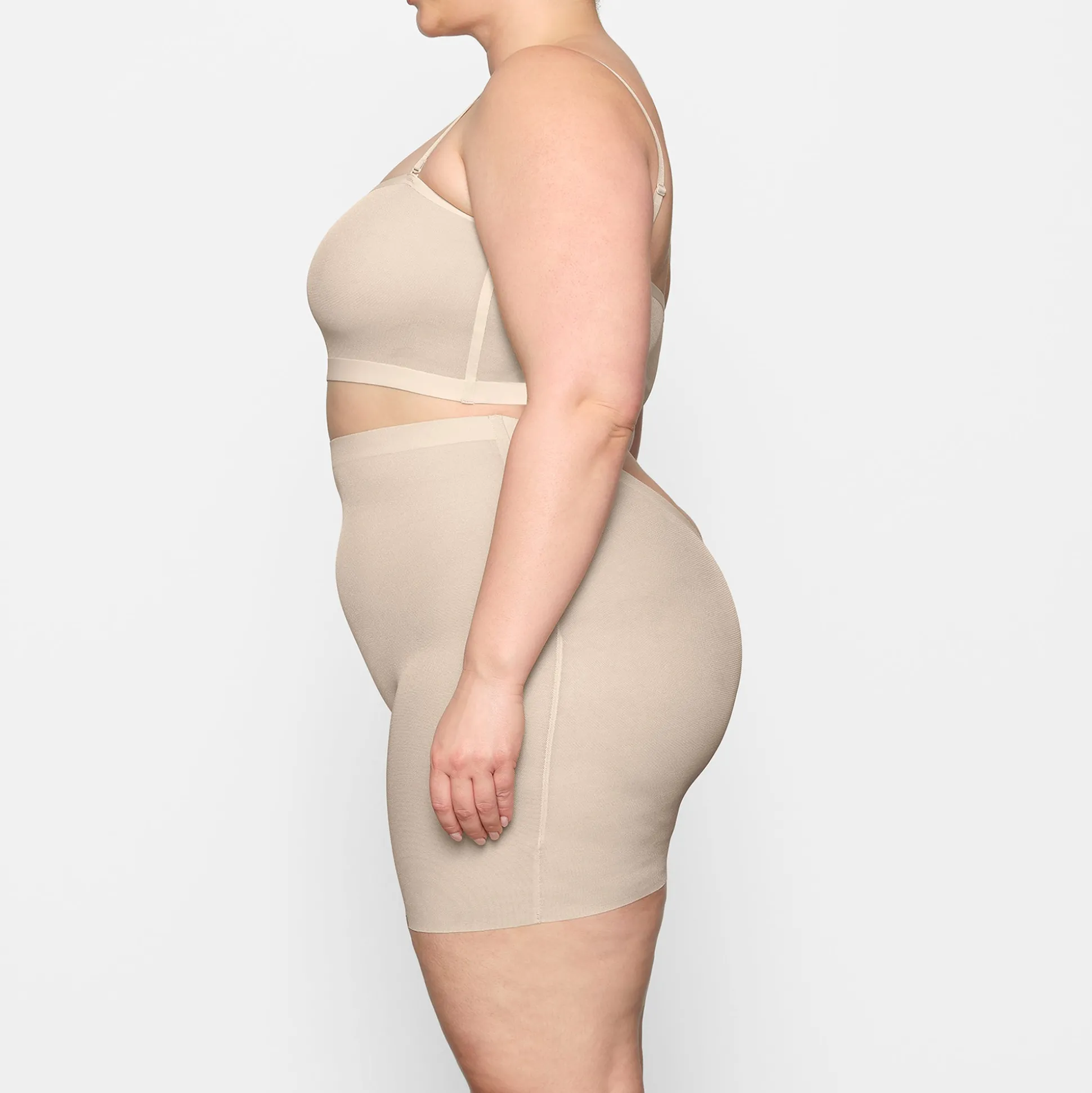 SHEER SCULPT LOW BACK SHORT | SAND