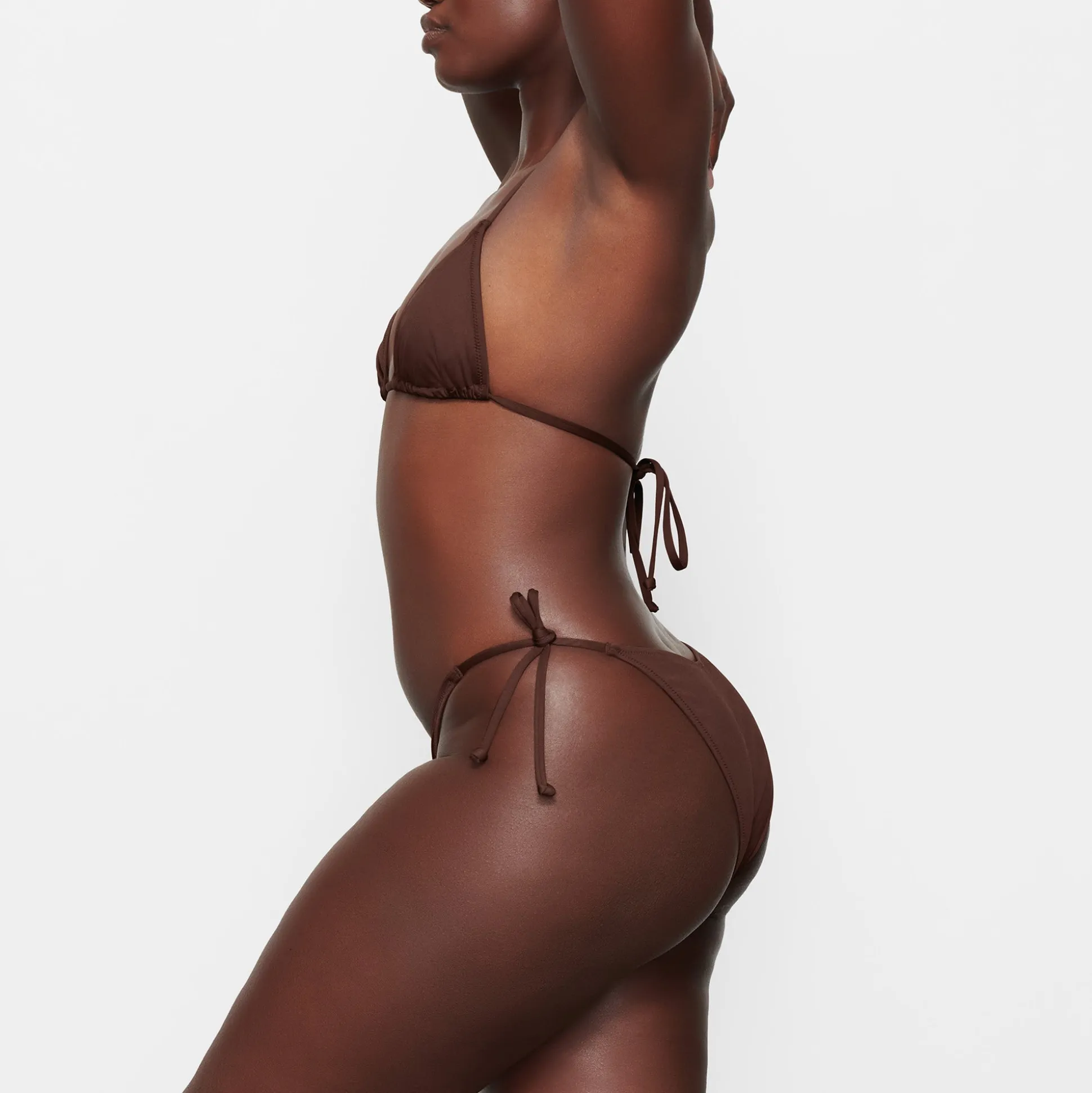 SIGNATURE SWIM TRIANGLE TOP | COCOA