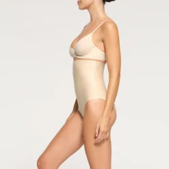 SKIMS BODY HIGH-WAISTED BRIEF | SAND